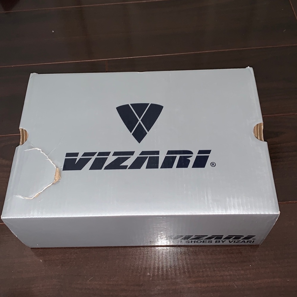 Vizari Vigo FG boys soccer cleats size 9